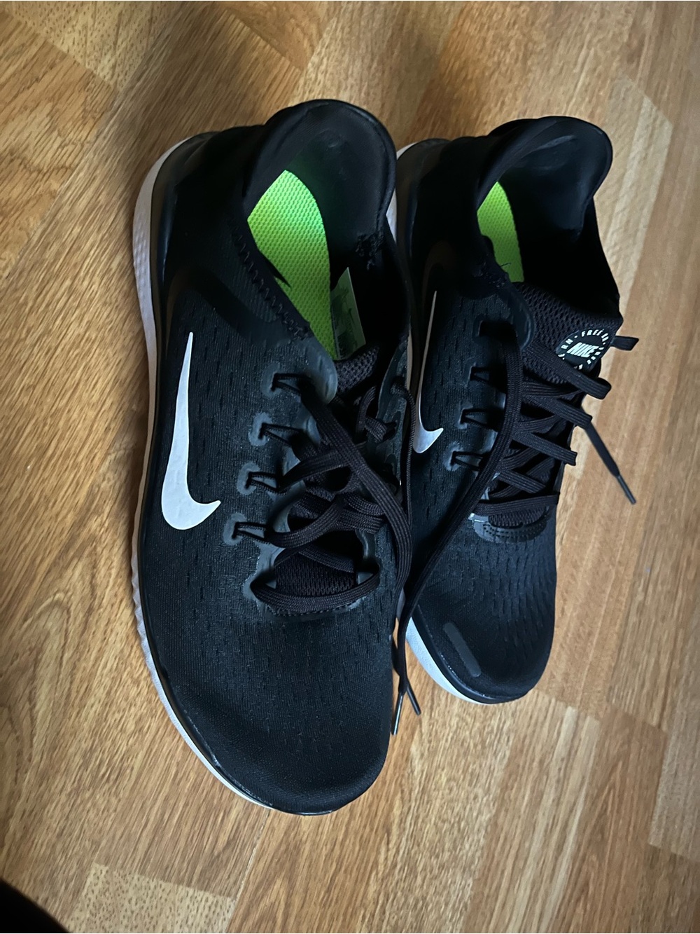 Nike Women’s Free Runs